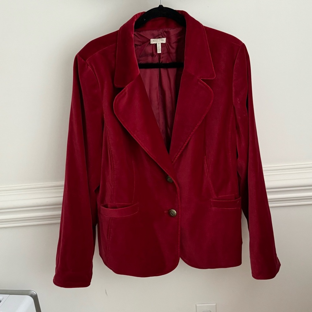 MADISON / Woman / Reach Red Velvet jacket Size 3X